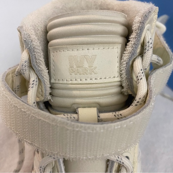 Ivy Park x Adidas Forum Mid - Picture 4 of 8